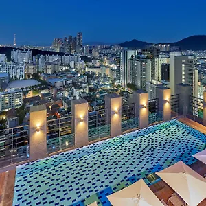 Отель Hilton Garden Gangnam, Сеул